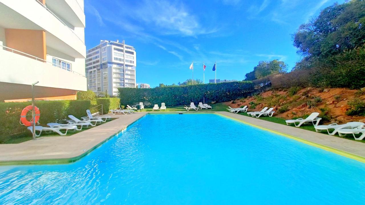 Flamingo View - Pool + Wifi + Ac Apartman Portimão Kültér fotó
